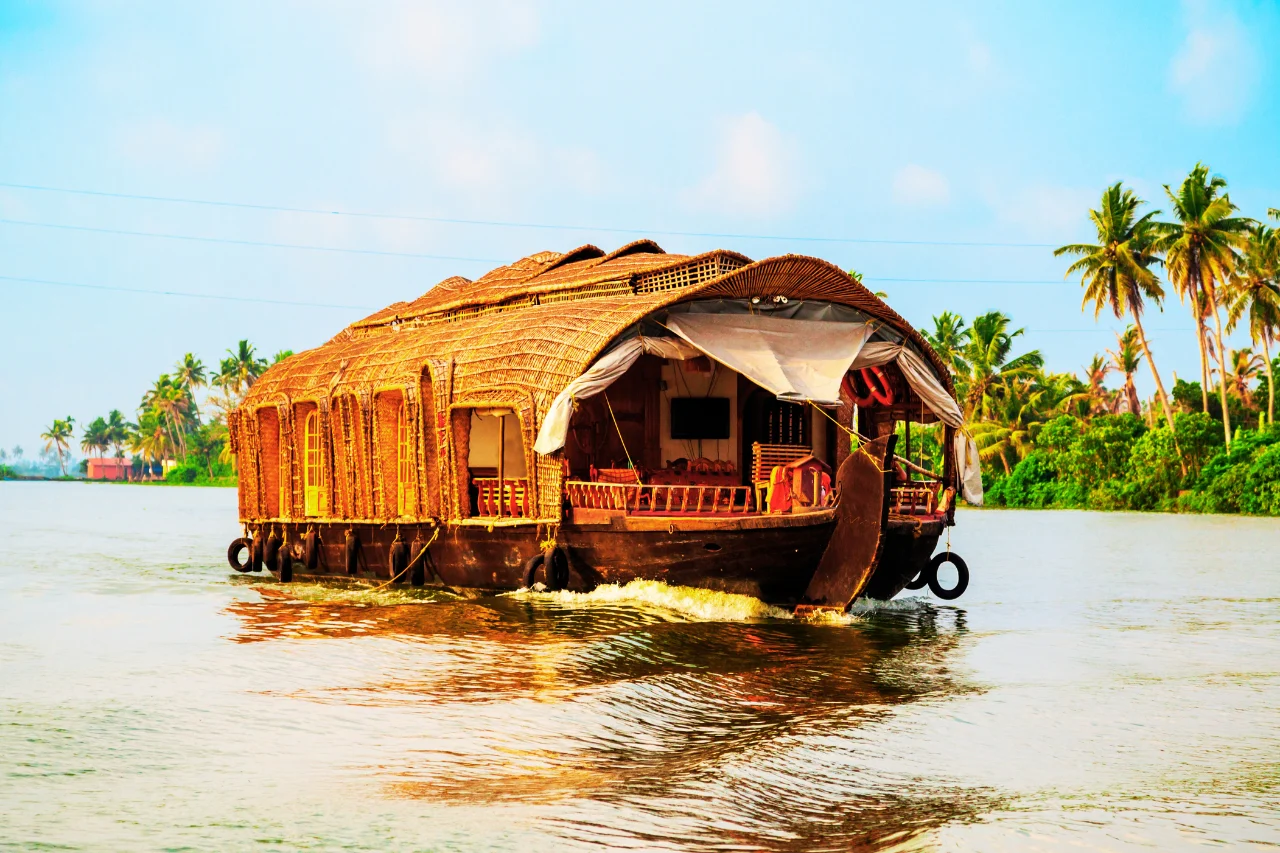 House Boating - Mansion Du Lac