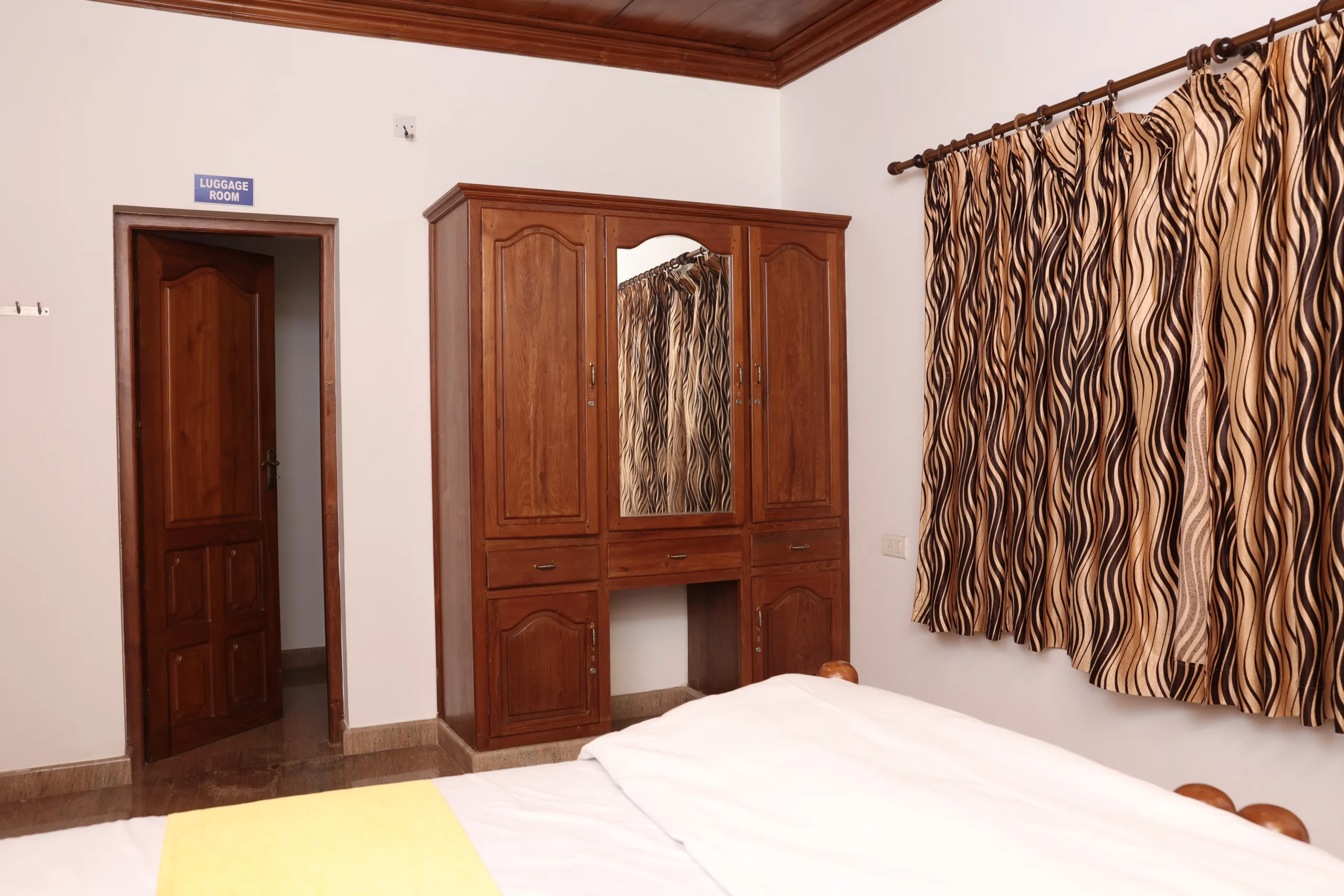 Gallery - Mansion Du Lac